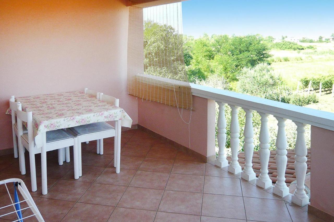 Apartments Ljilja In Privlaka, Near Sandy Beach Privlaka  Esterno foto